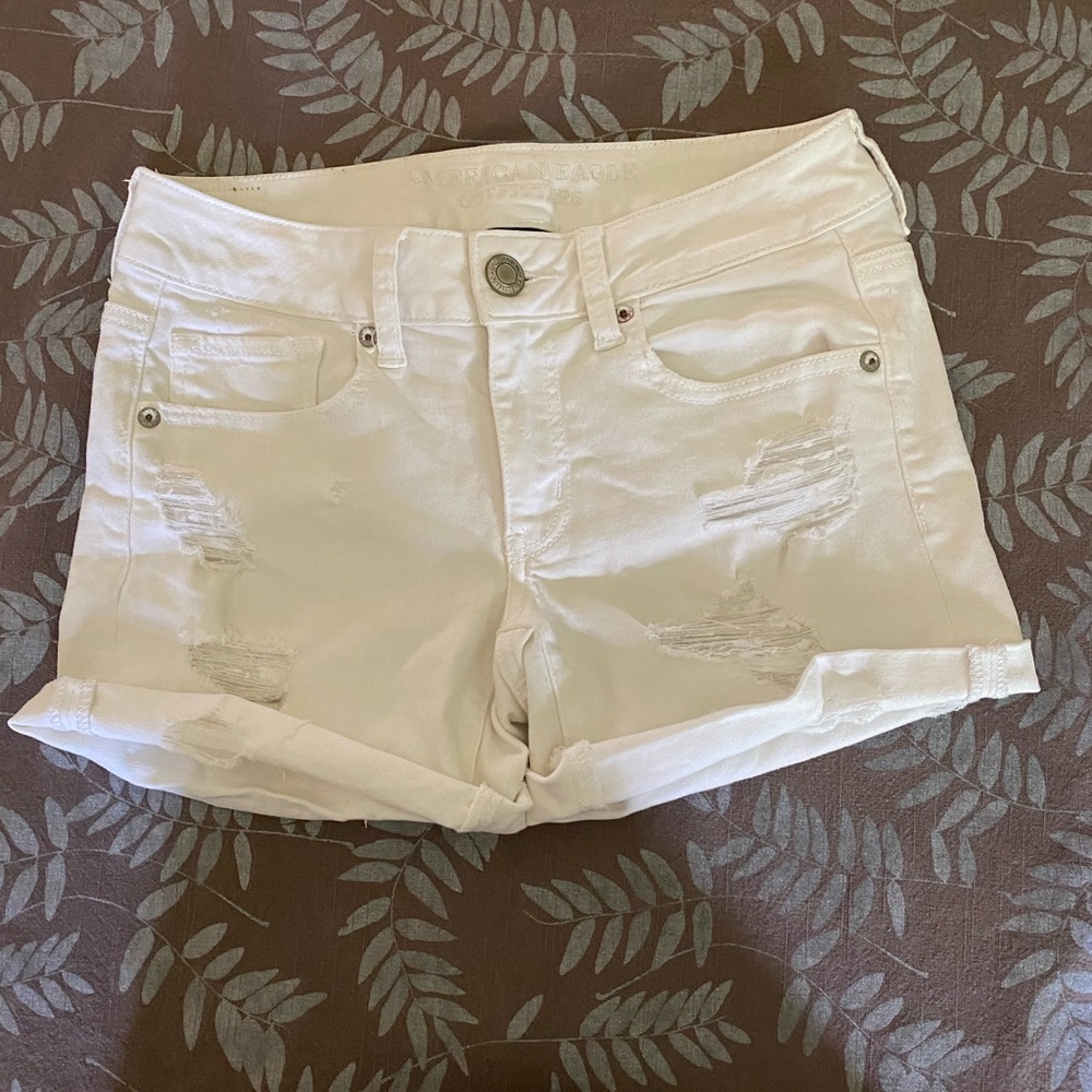 American Eagle white denim shorts size 2